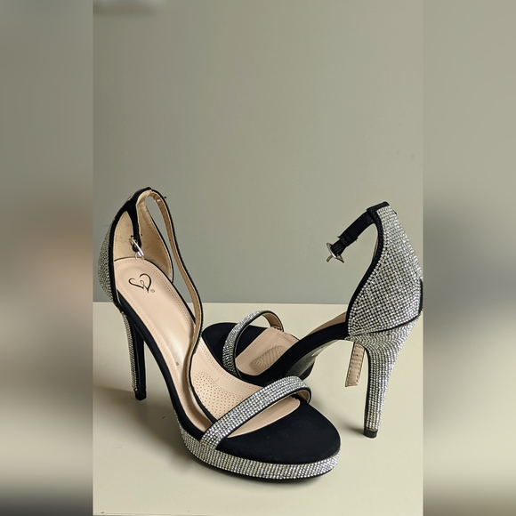 Prom heals - Picture 2 of 2